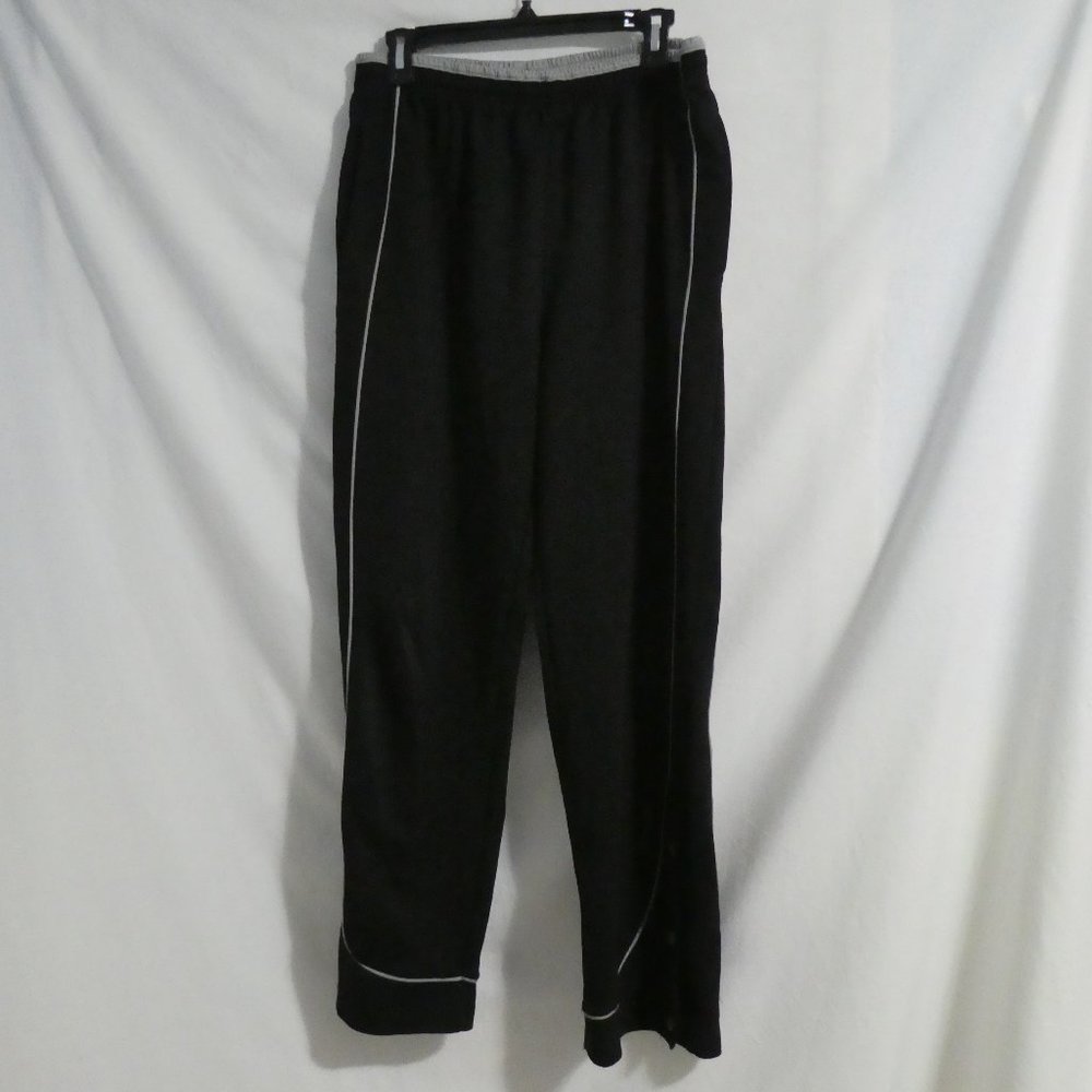 REEBOK | medium | Black Exercise Pants With Grey Stripes and Waistline | Pockets